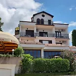 Oda ve Kahvaltı Pansion Klaudija 3*