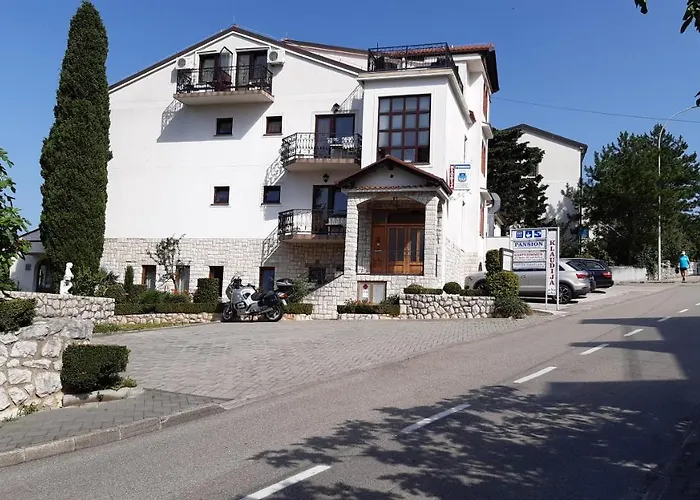 Pansion Klaudija 3*