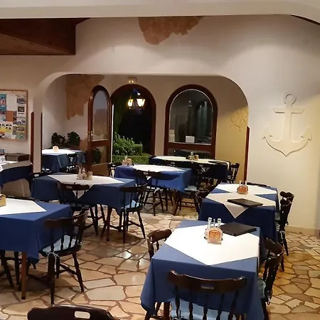 Alojamento de Acomodação e Pequeno-almoço Pansion Klaudija 3*