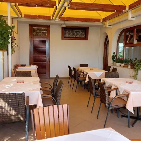 Bed & Breakfast Pansion Klaudija