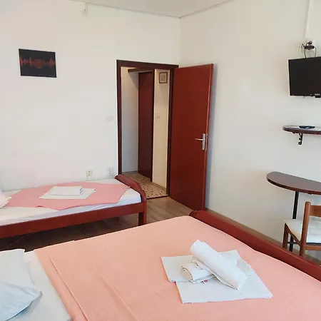 Pansion Klaudija Bed & Breakfast