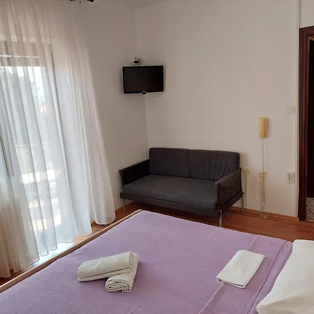 Bed & Breakfast Pansion Klaudija