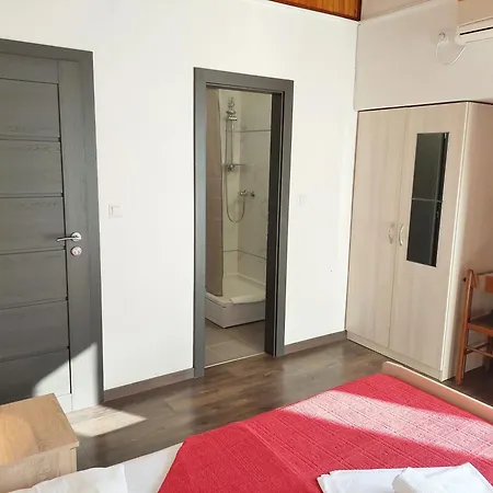 Pansion Klaudija Bed & Breakfast